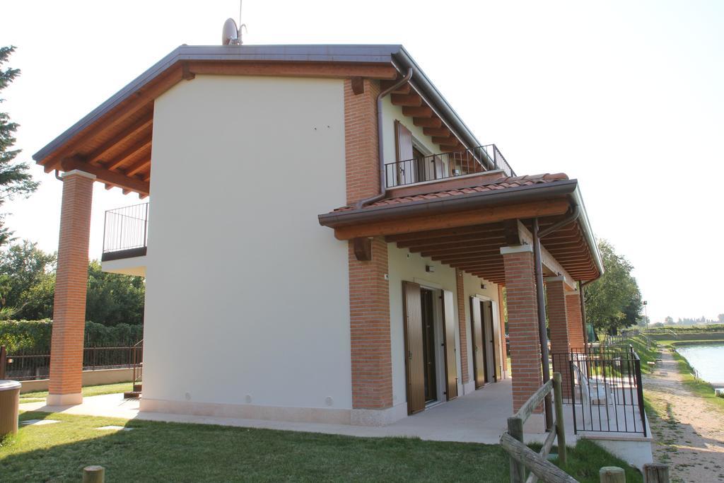 Laghetto Ai Portici Bed & Breakfast Pastrengo Ruang foto