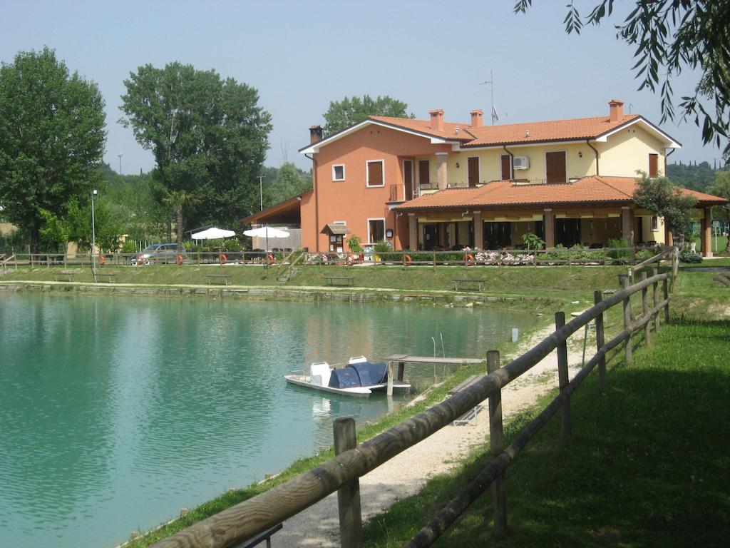 Laghetto Ai Portici Bed & Breakfast Pastrengo Bagian luar foto