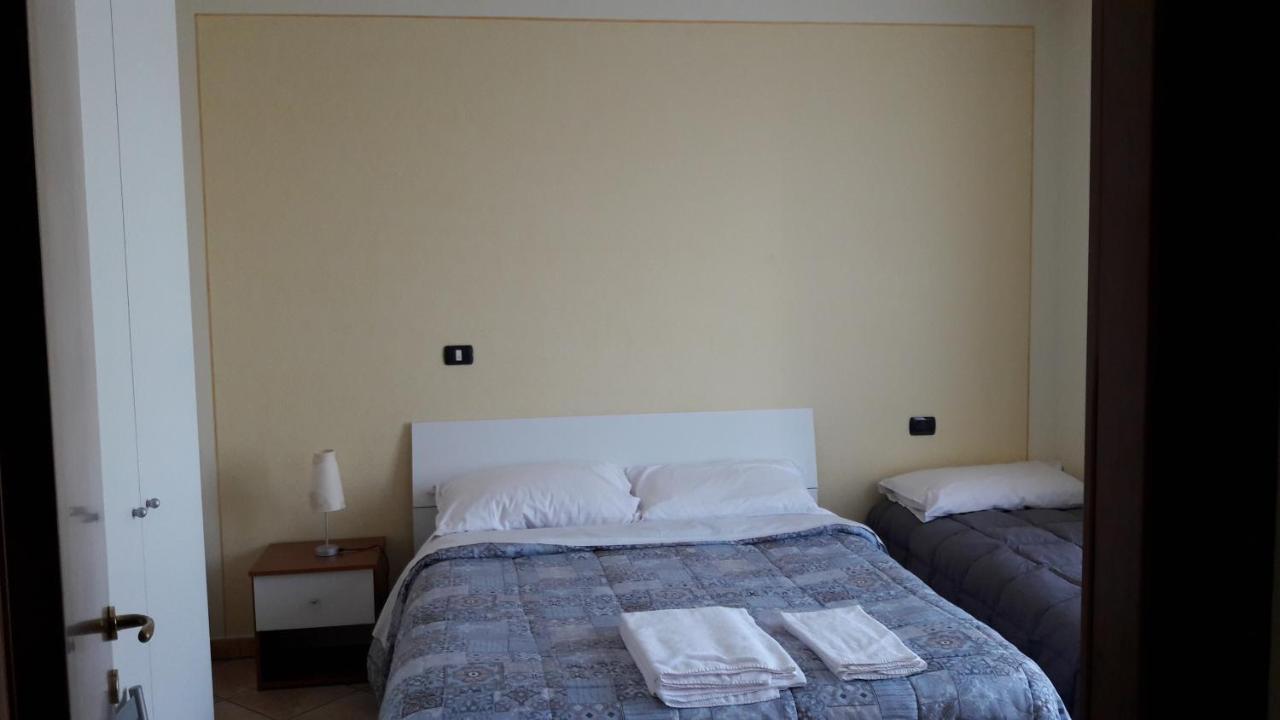 Laghetto Ai Portici Bed & Breakfast Pastrengo Bagian luar foto